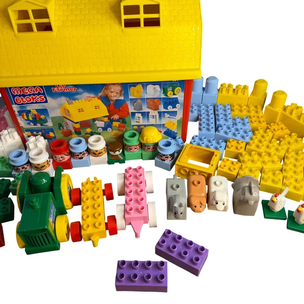 Vintage Mega Bloks Lil Farmer 801 Barn Building‎ Set with Tractor and Animals